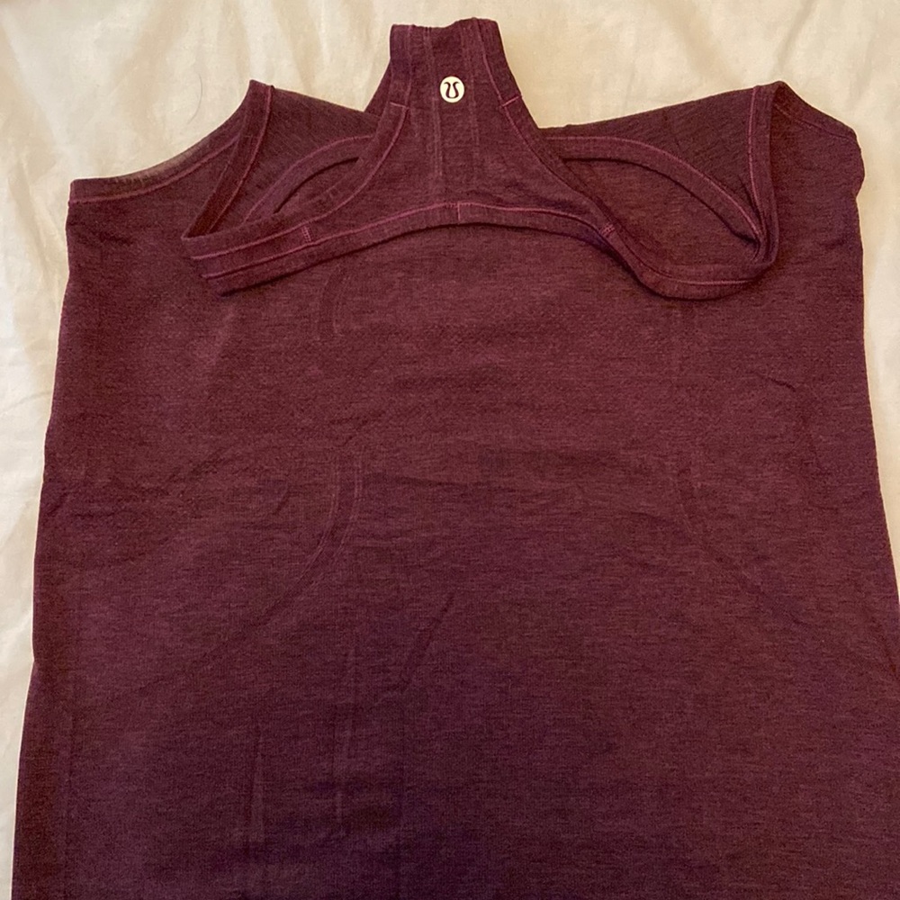 Lululemon tank